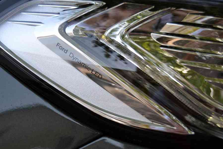 Ford Mondeo 2.0 TDCI 132kW Titanium LED Dynamic facelift kom - foto 18