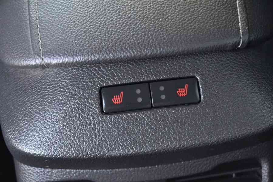 Ford Mondeo 2.0 TDCI 132kW Titanium LED Dynamic facelift kom - foto 12