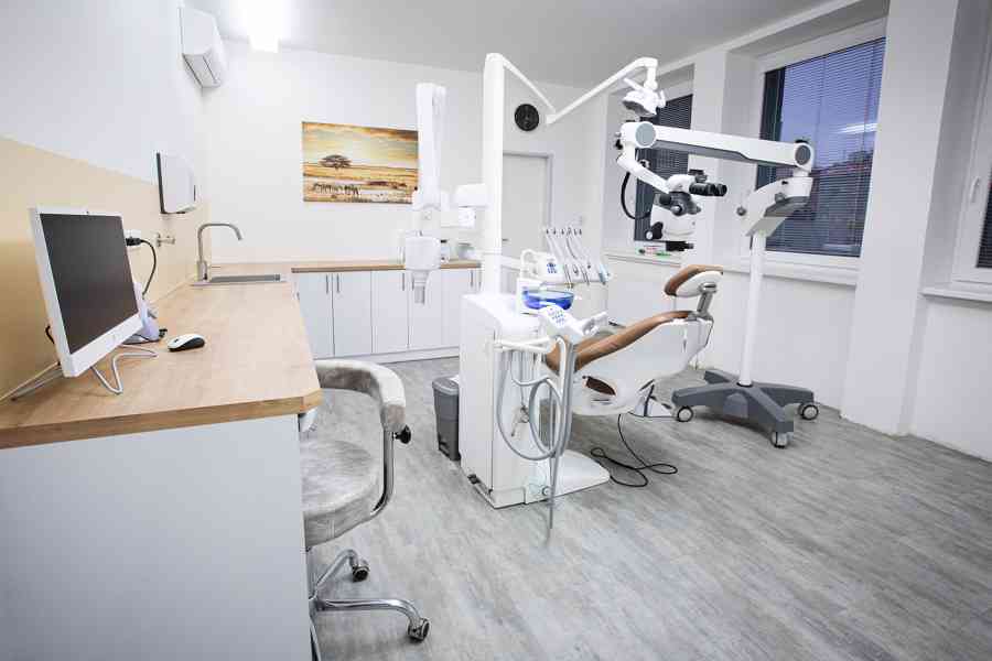 DENTÁLNÍ HYGIENISTKA / -STA plný úvazek BRNO - foto 2