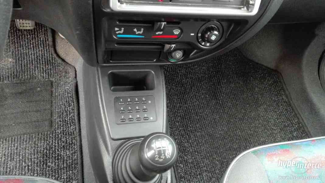 Citroën Saxo 1.1i - foto 8