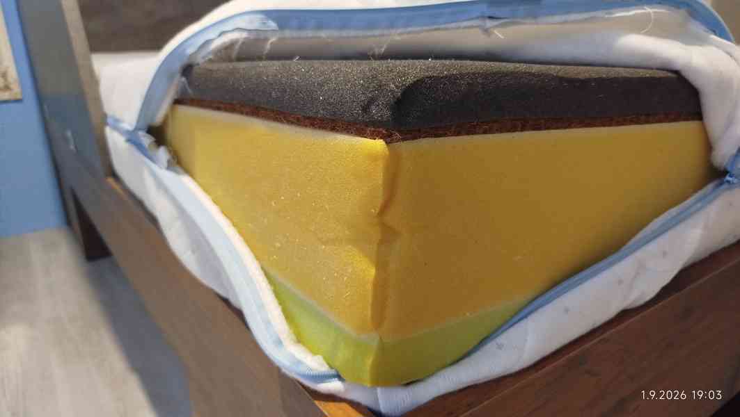 Velkorysé jednolůžko 120x200 cm - foto 6