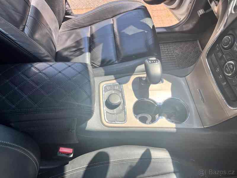 Jeep Grand Cherokee 3,0   CRD 6V Turbo 4x4 r.v.2016 - - foto 10