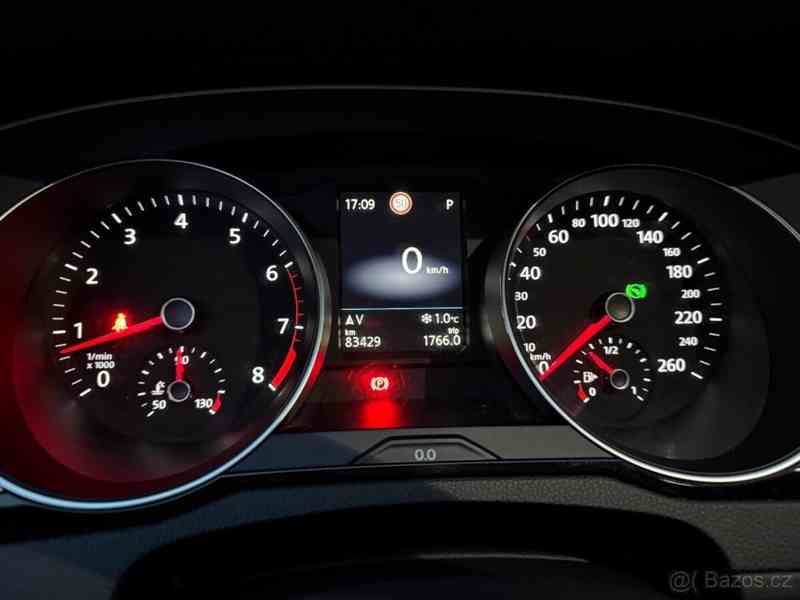 Volkswagen Passat 1,5   TSI 110kW DSG R-Line - foto 9