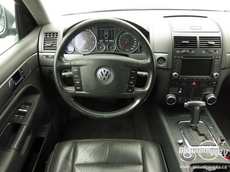 Volkswagen Touareg 2.5, nafta, rok 2005, kůže - foto 10