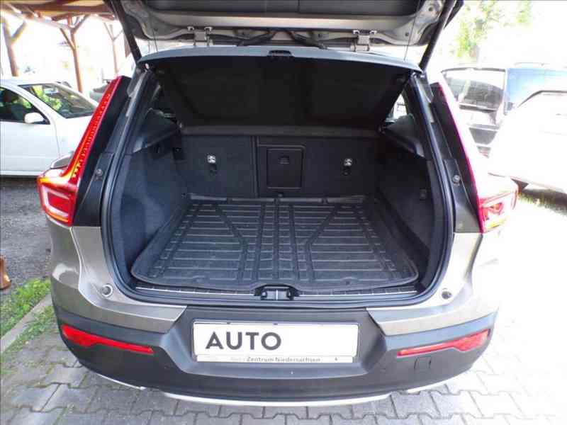 Volvo XC40 2,0 D3 INSCRIPTION - foto 13