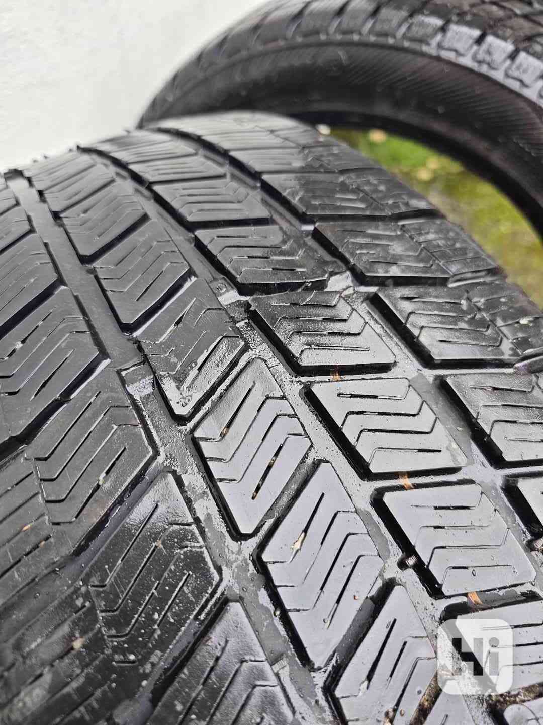 Auto pneumatiky - foto 1