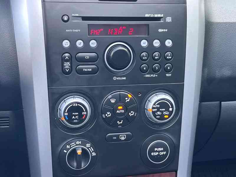 Suzuki Grand Vitara 2.0i Comfort+ benzín 103kw - foto 3