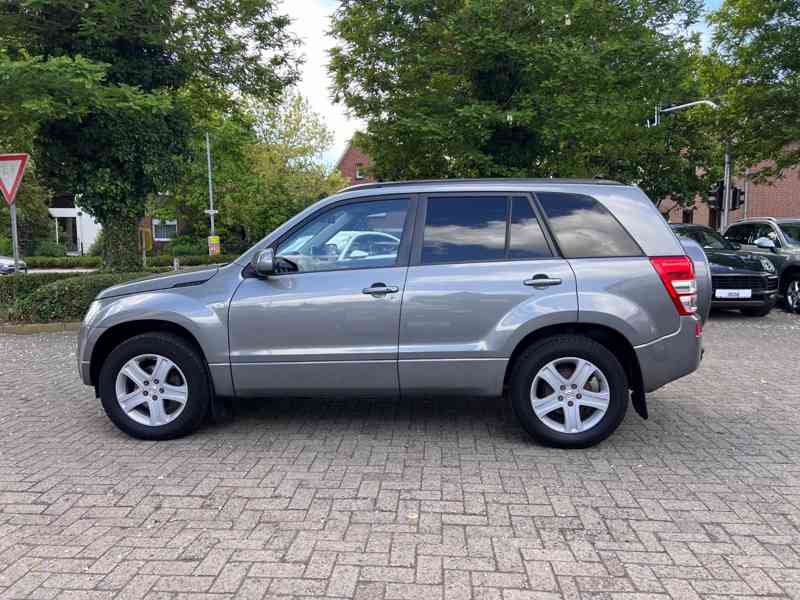Suzuki Grand Vitara 2.0i Comfort+ benzín 103kw - foto 18
