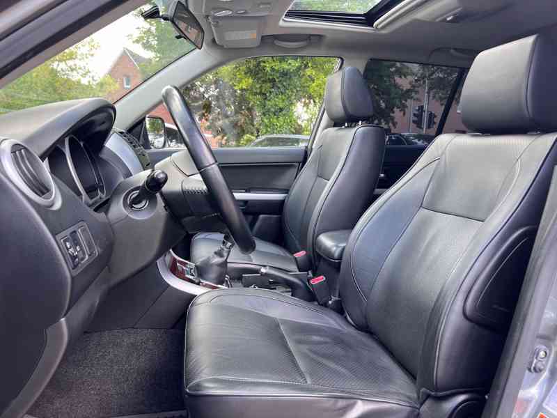 Suzuki Grand Vitara 2.0i Comfort+ benzín 103kw - foto 11