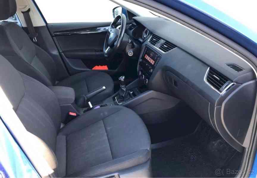 Škoda Octavia 1,6 STYLE - foto 20