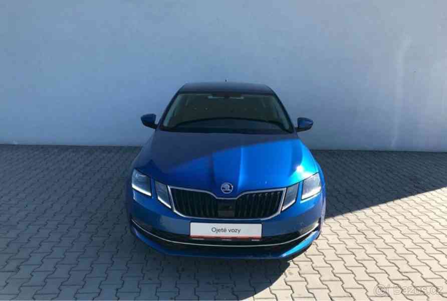 Škoda Octavia 1,6 STYLE - foto 5