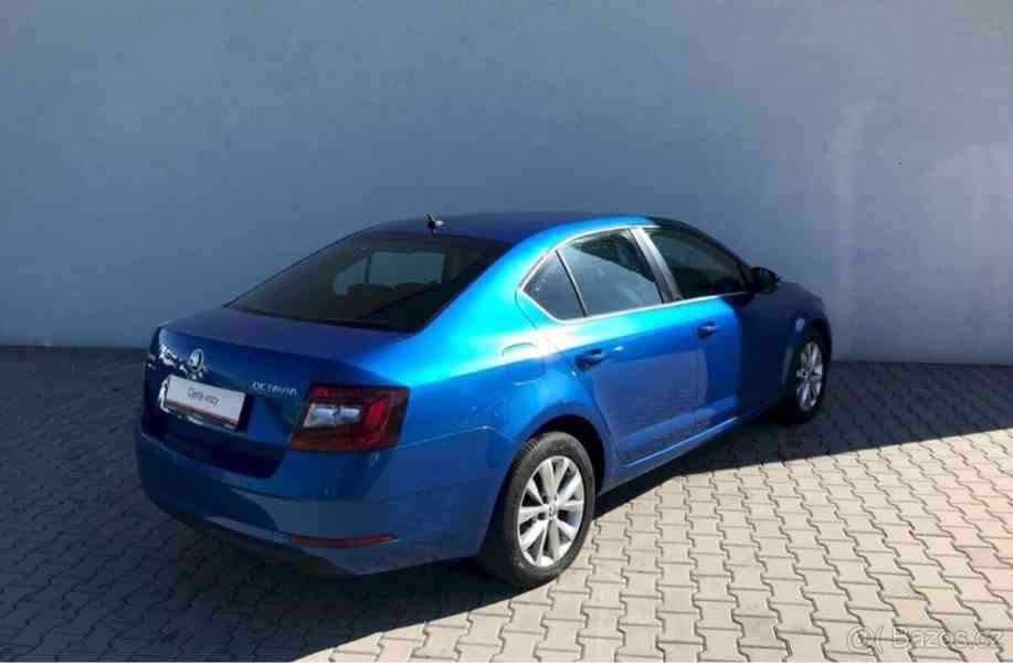Škoda Octavia 1,6 STYLE - foto 2