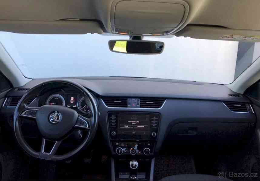 Škoda Octavia 1,6 STYLE - foto 21