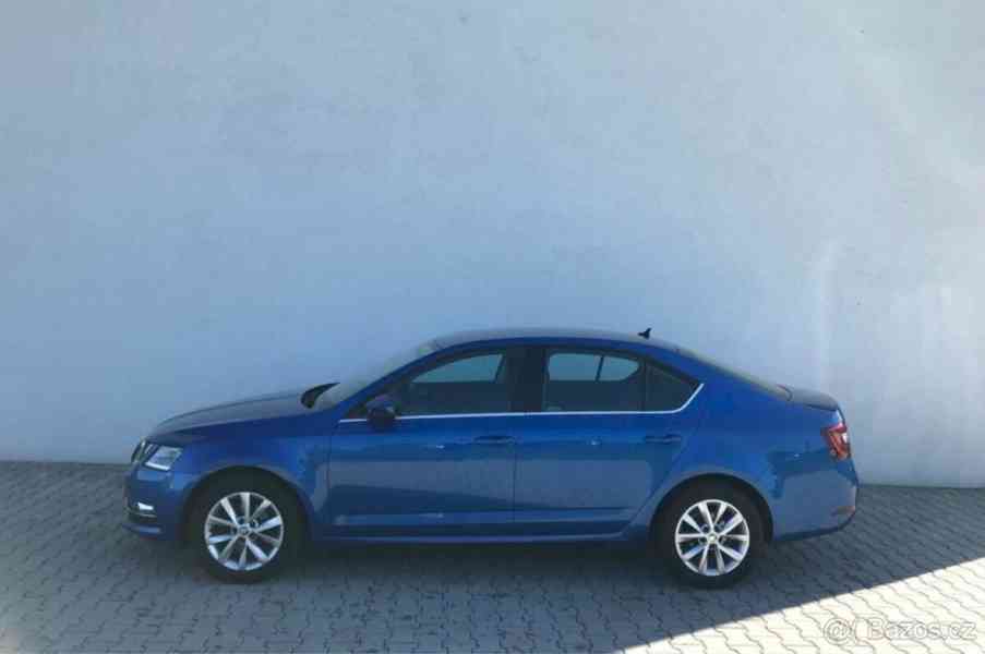 Škoda Octavia 1,6 STYLE - foto 3