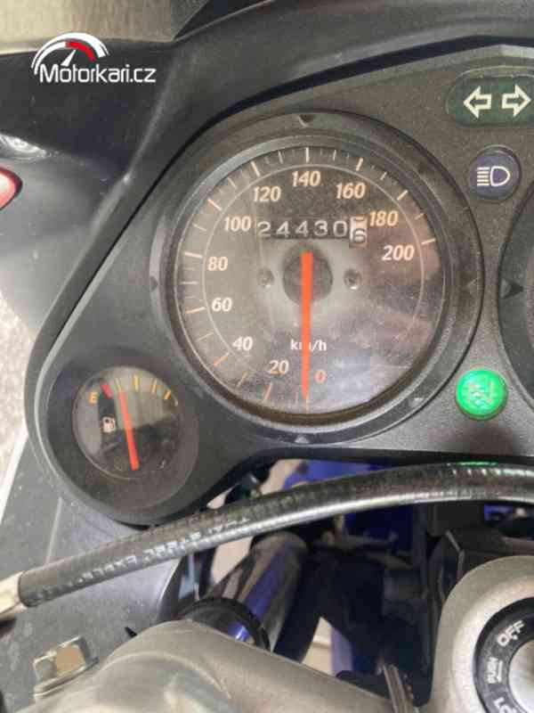 Honda CBR 125R - foto 4