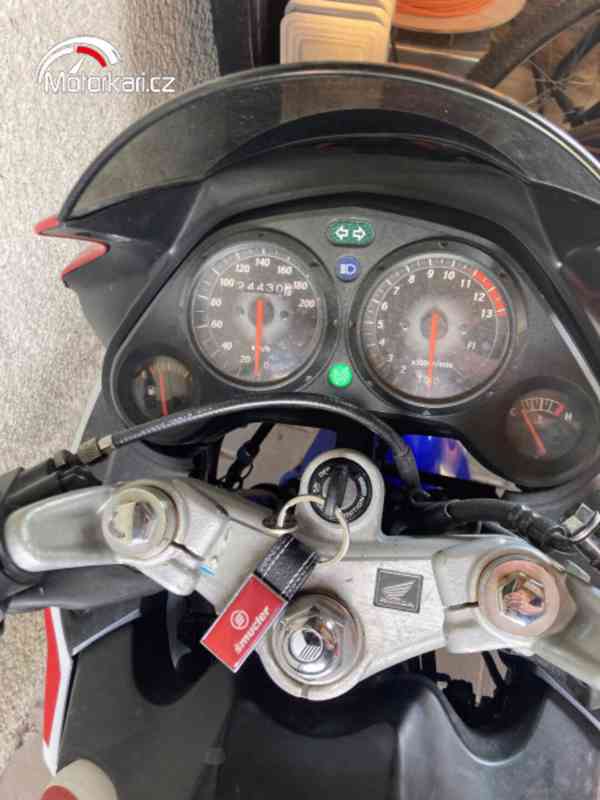 Honda CBR 125R - foto 5