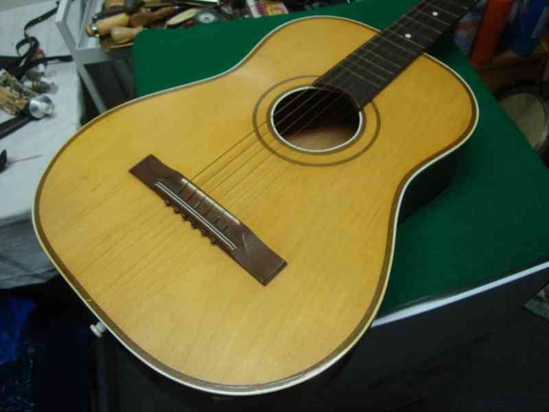 Kytara pro začátečníky, nebo na tramp k ohni 90 cm pěkná - foto 13