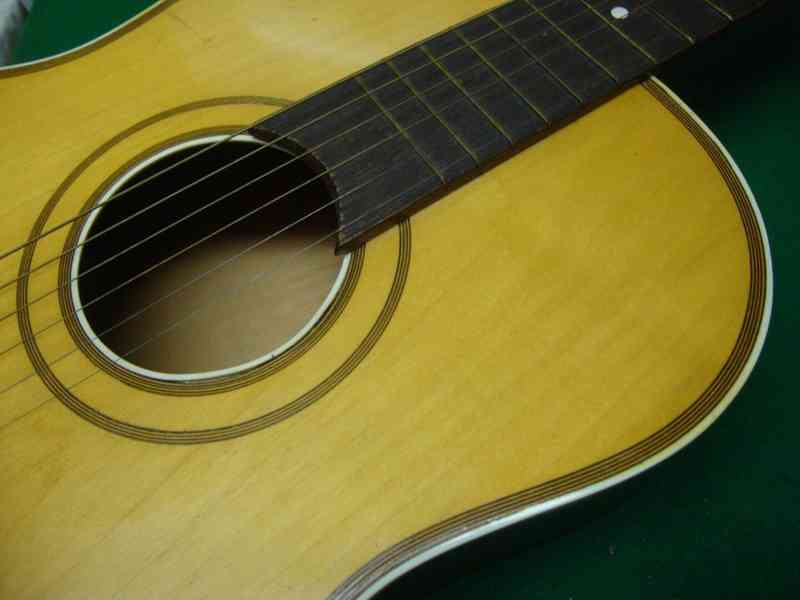 Kytara pro začátečníky, nebo na tramp k ohni 90 cm pěkná - foto 15