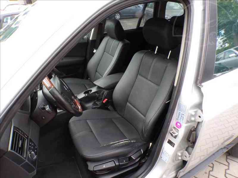 BMW X3 3,0 D 160kW - 4X4,TAŽNÉ ZAŘIZENÍ 2000Kg - foto 9
