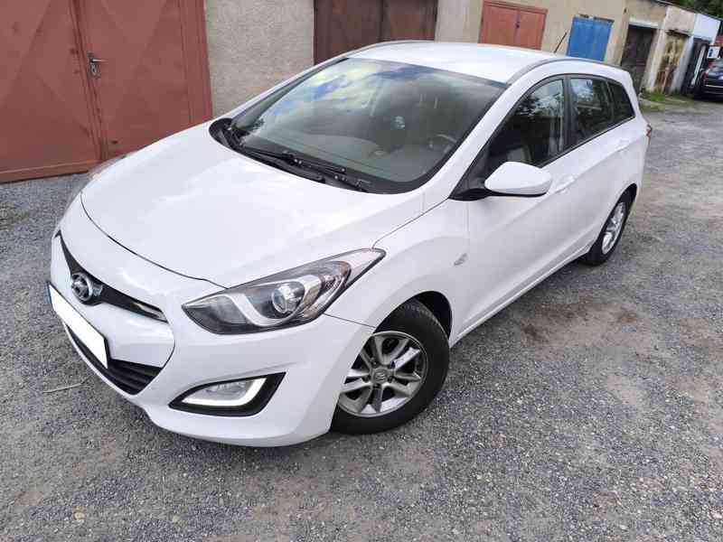 Hyundai i30 CW 1.4 16V - foto 2