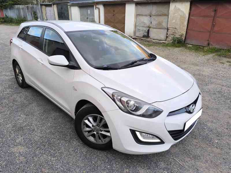 Hyundai i30 CW 1.4 16V - foto 1
