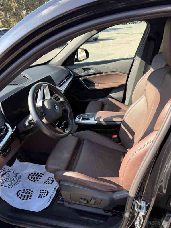 BMW X1 sDrive 18d 2022 - foto 9