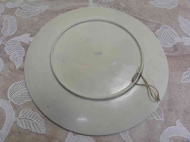 Nevídaný ručně malovaný plastický Talíř Automobil Majolika  - foto 4