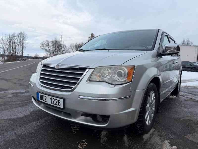 Chrysler Grand Voyager 2,8 CRDi RT DVD Limited 2011 - foto 7