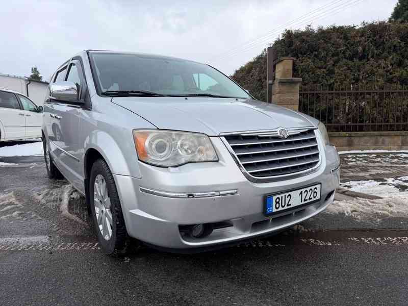 Chrysler Grand Voyager 2,8 CRDi RT DVD Limited 2011 - foto 6