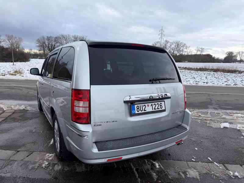 Chrysler Grand Voyager 2,8 CRDi RT DVD Limited 2011 - foto 5