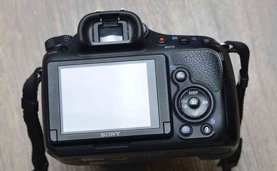 Sony SLT- A58 + Objektiv 3.5-5.6 SAM *13500 Exp. - foto 8