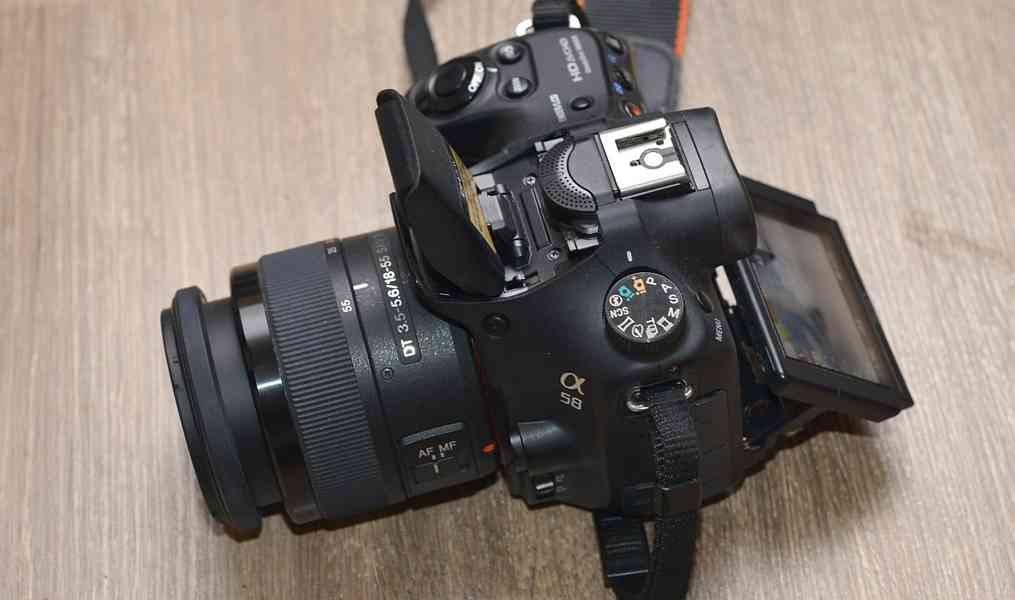 Sony SLT- A58 + Objektiv 3.5-5.6 SAM *13500 Exp. - foto 5