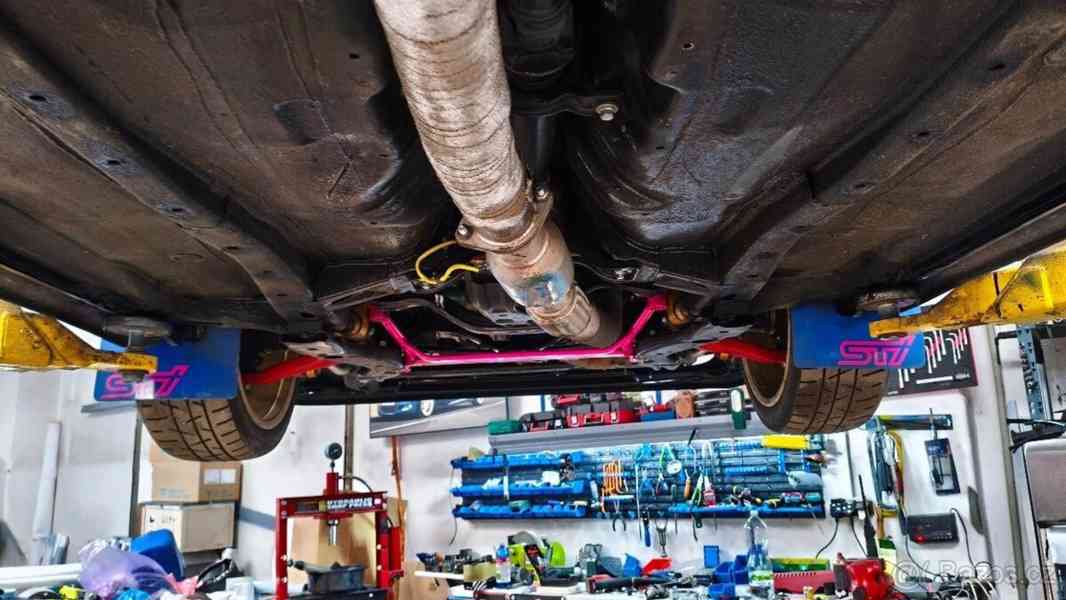 Subaru Impreza Wrx Sti - foto 11