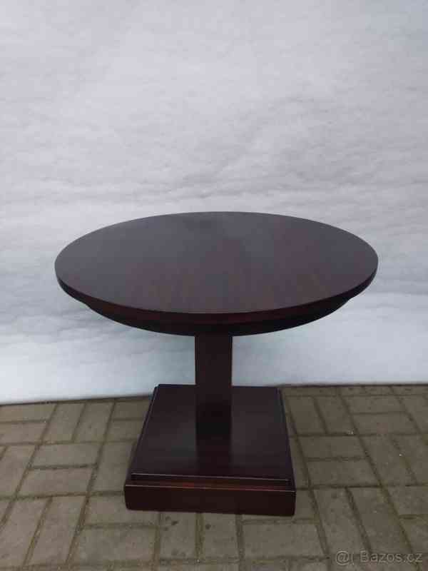 Kulatý stolek v topstavu. - foto 2