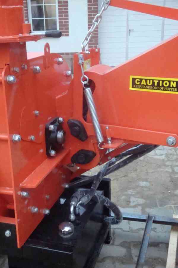 Štěpkovač CRONIMO WC-8 za traktor, hydraulika - foto 6