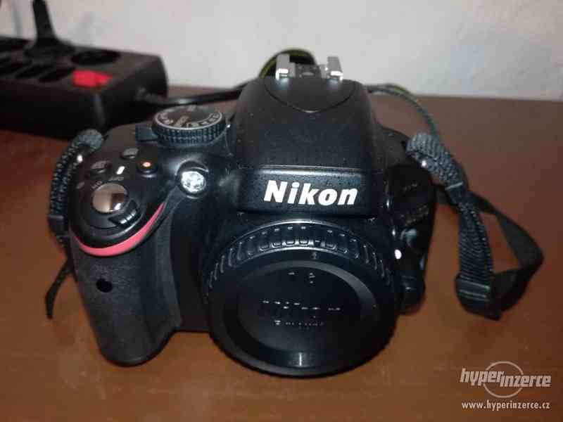 Nikon D5100 top stav! - foto 2