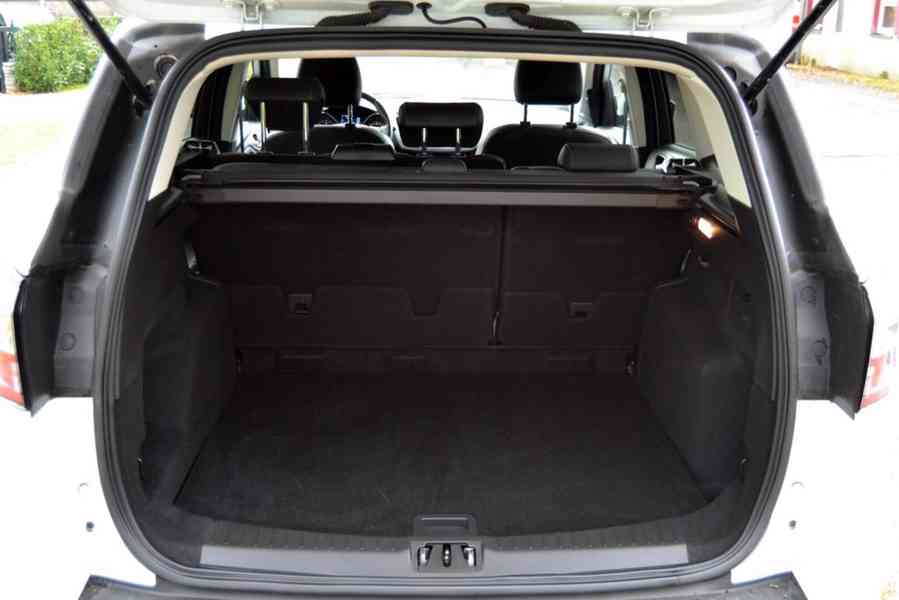 Ford Kuga 2.0 TDCI 110kW Titanium 4x4 - foto 12