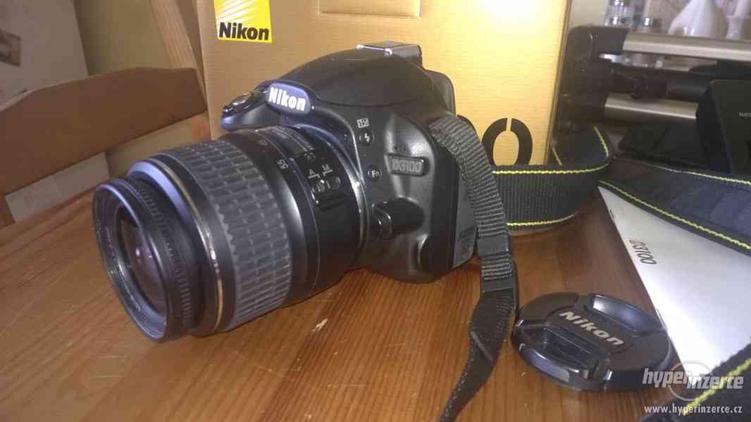 Zrcadlovka Nikon D3100 + brašna + stativ - foto 3