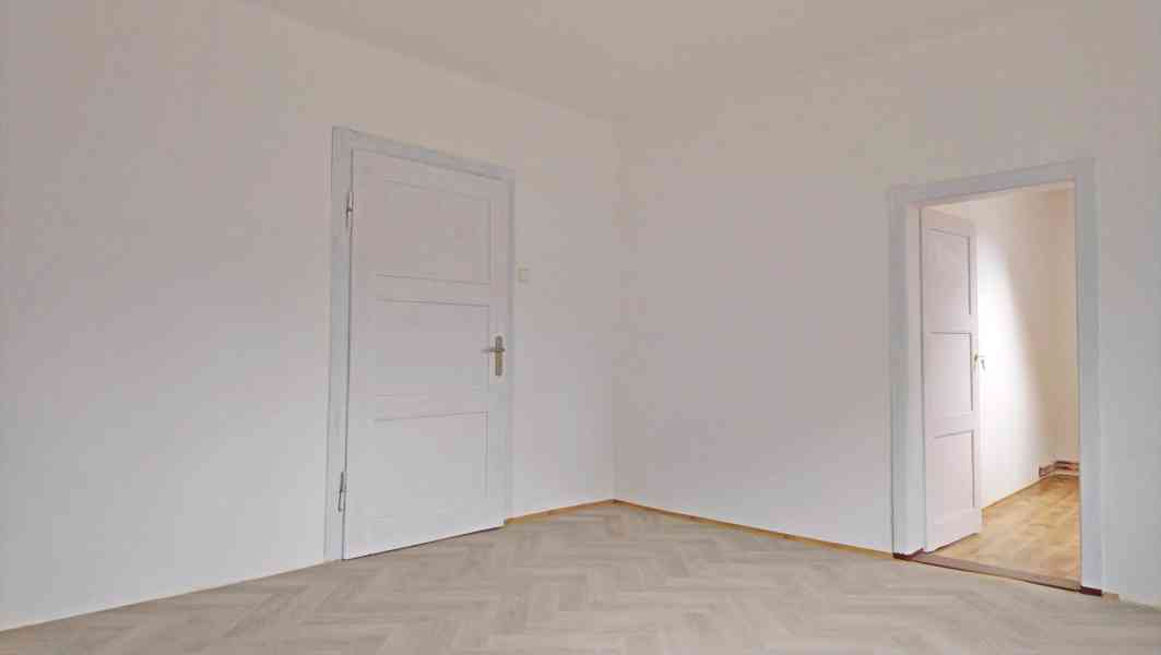 Pronájem části domu 8+2, 170m2 (Doubí - ul. Hodkovická)  - foto 5