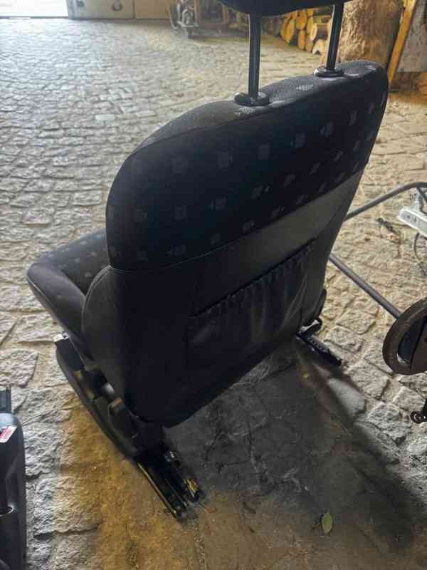 Sedačky citroen saxo, peugeot 106 - foto 2