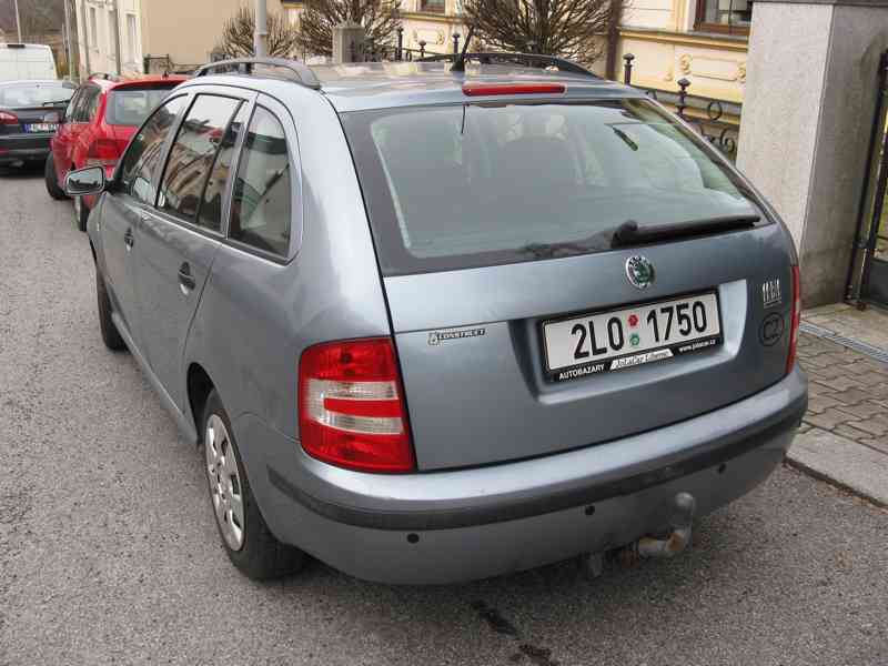 Škoda Fabia I Combi 2005 1,2 HTP 12v 141000 km - foto 3