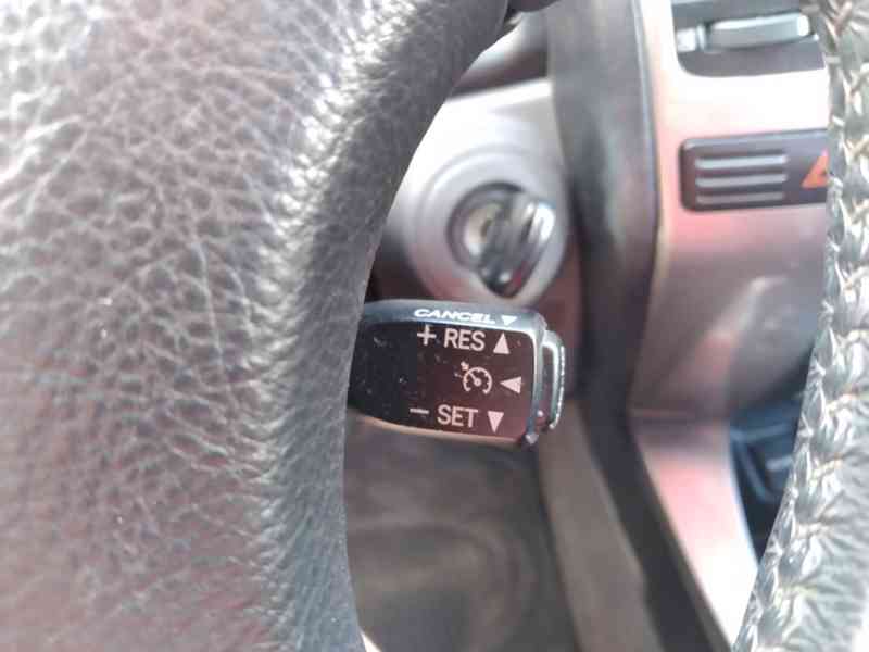 TOYOTA LAND CRUISER 120 D-4D AT,ČR,KŮŽE,120kW - foto 19