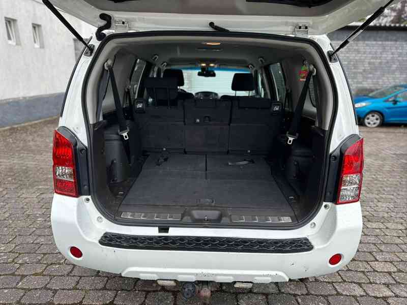 Nissan Pathfinder 2,5dCi SE 4x4 Aut. 140kw - foto 13