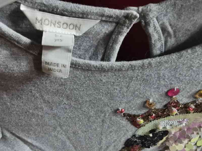 Šatičky 5-6 let  - foto 2