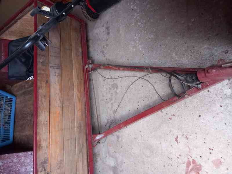 Přívěsný vozík za osobní auto - foto 1