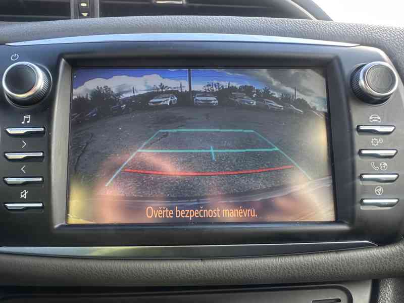 Toyota Yaris 1.5 Hybrid 74kW/Navi/Kamera  - foto 34
