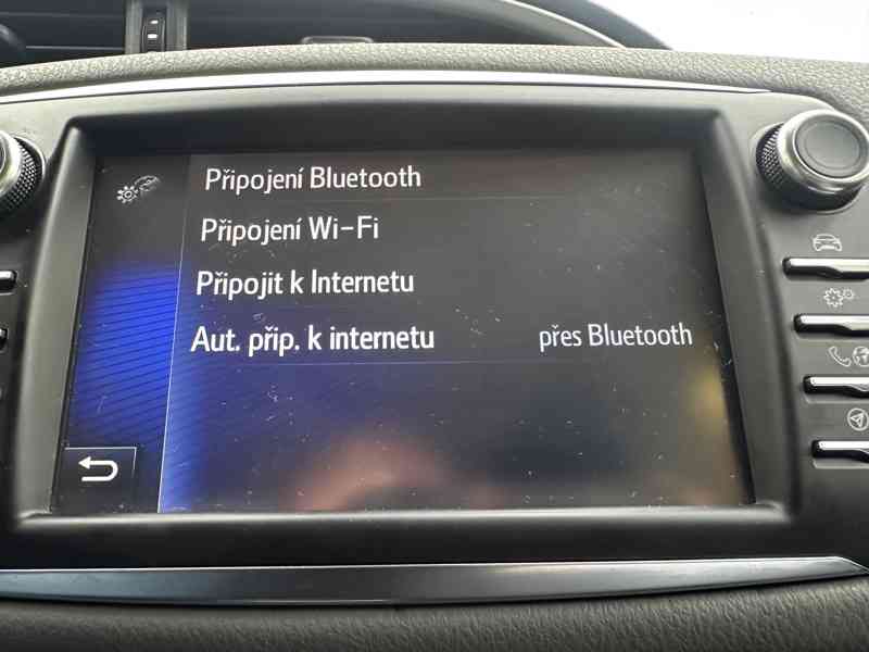 Toyota Yaris 1.5 Hybrid 74kW/Navi/Kamera  - foto 29