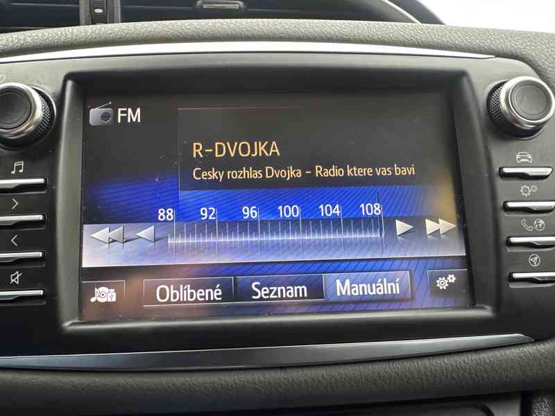 Toyota Yaris 1.5 Hybrid 74kW/Navi/Kamera  - foto 25