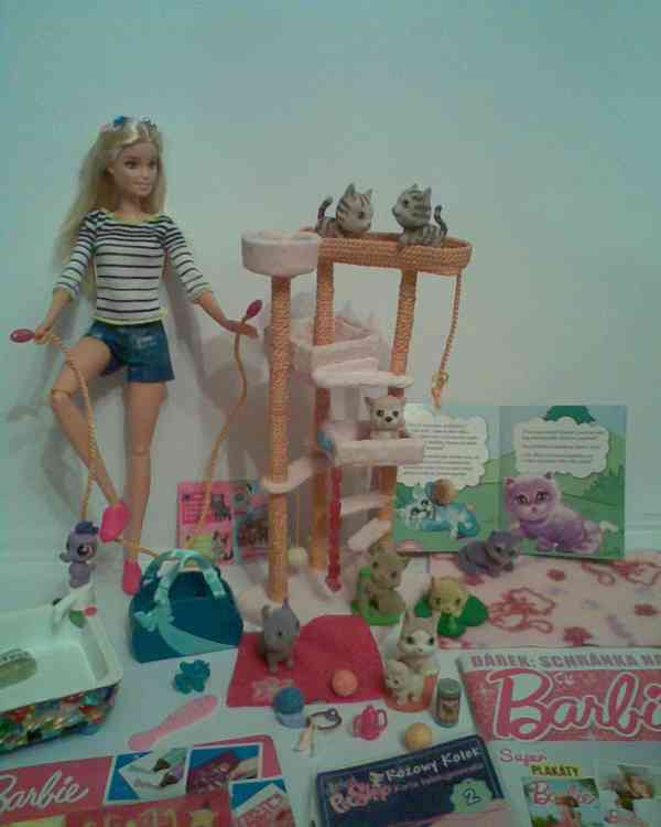 Nová Evička, Barbie s kočičkami a pejsky - foto 4