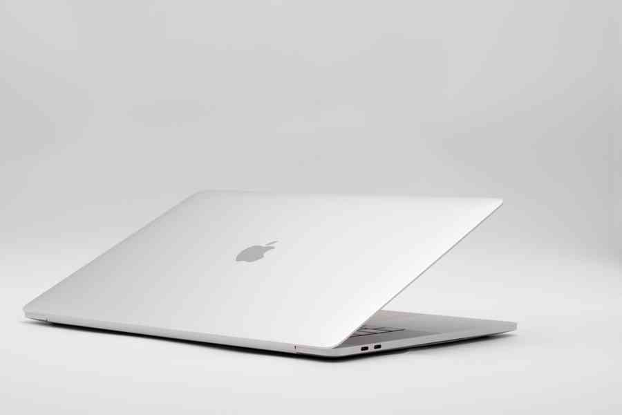 MacBook Pro 15" 2016 Silver + ZÁRUKA! - foto 4